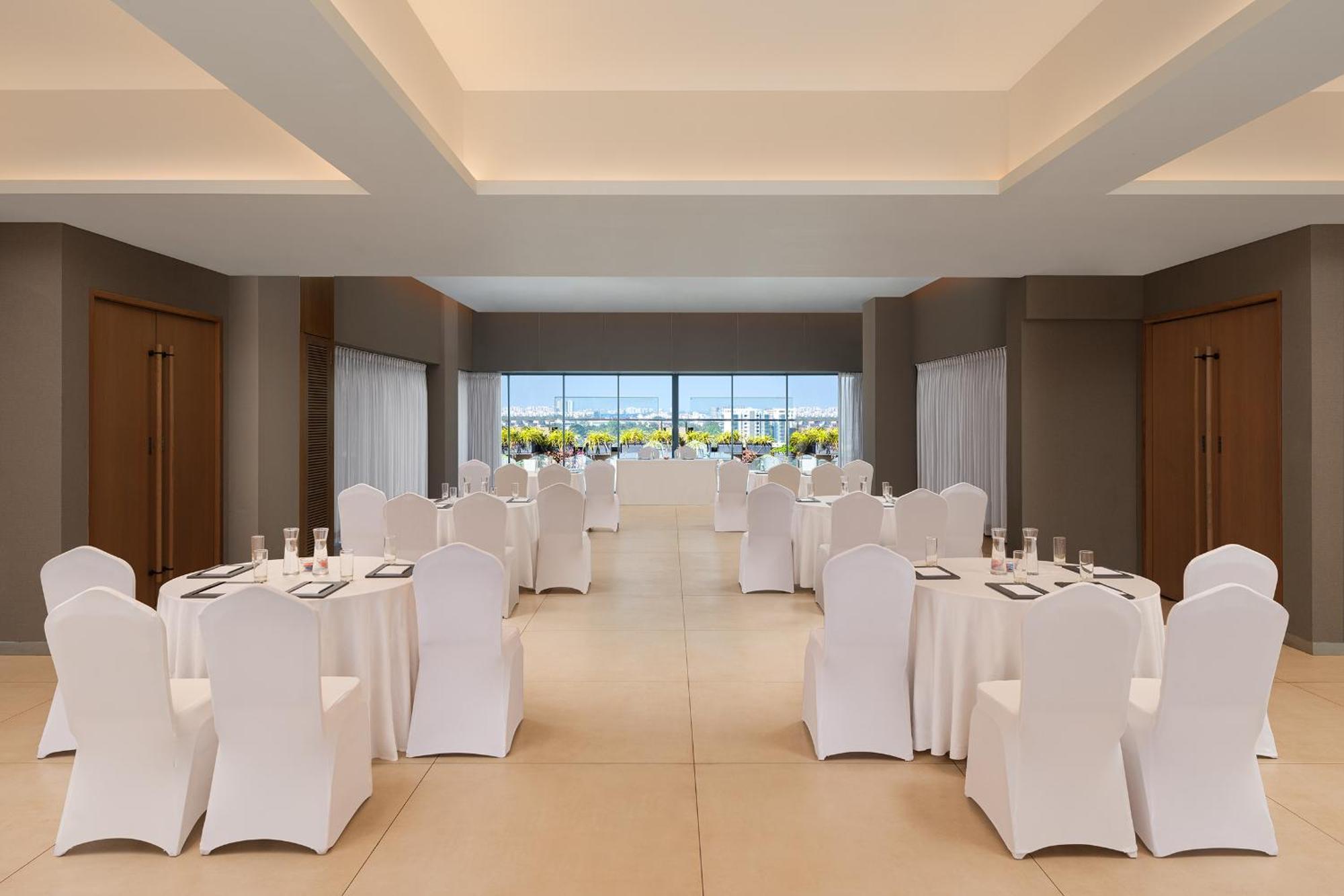 Fairfield By Marriott Vadodara Buitenkant foto